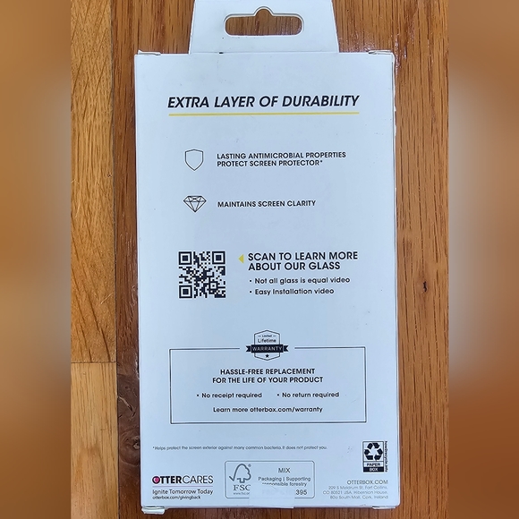 iPhone 15 Pro Premium Glass Screen Protector New in Box - Picture 2 of 3